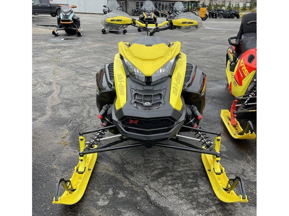 2022 Ski-doo Renegade® X-rs® Rotax® 900 Ace™ Turbo R Ss Ice Rip. Xt 1.5 Yellow alt