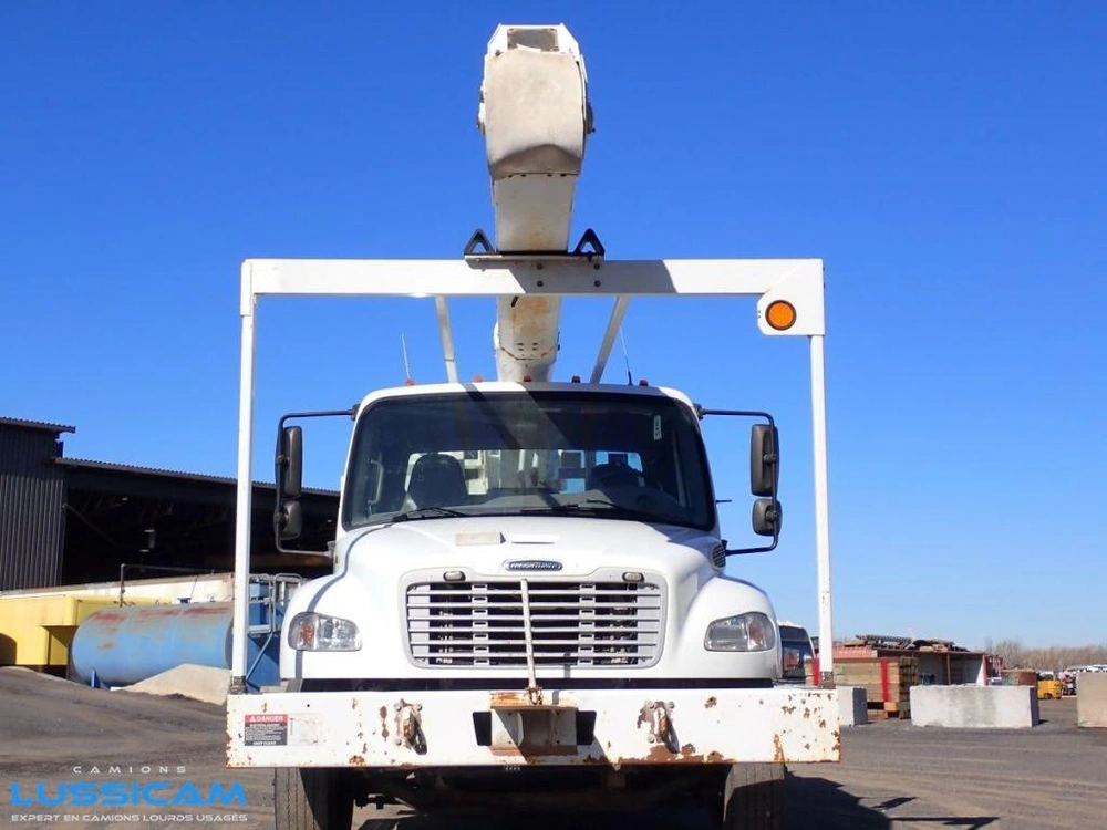 Freightliner M2106 2013