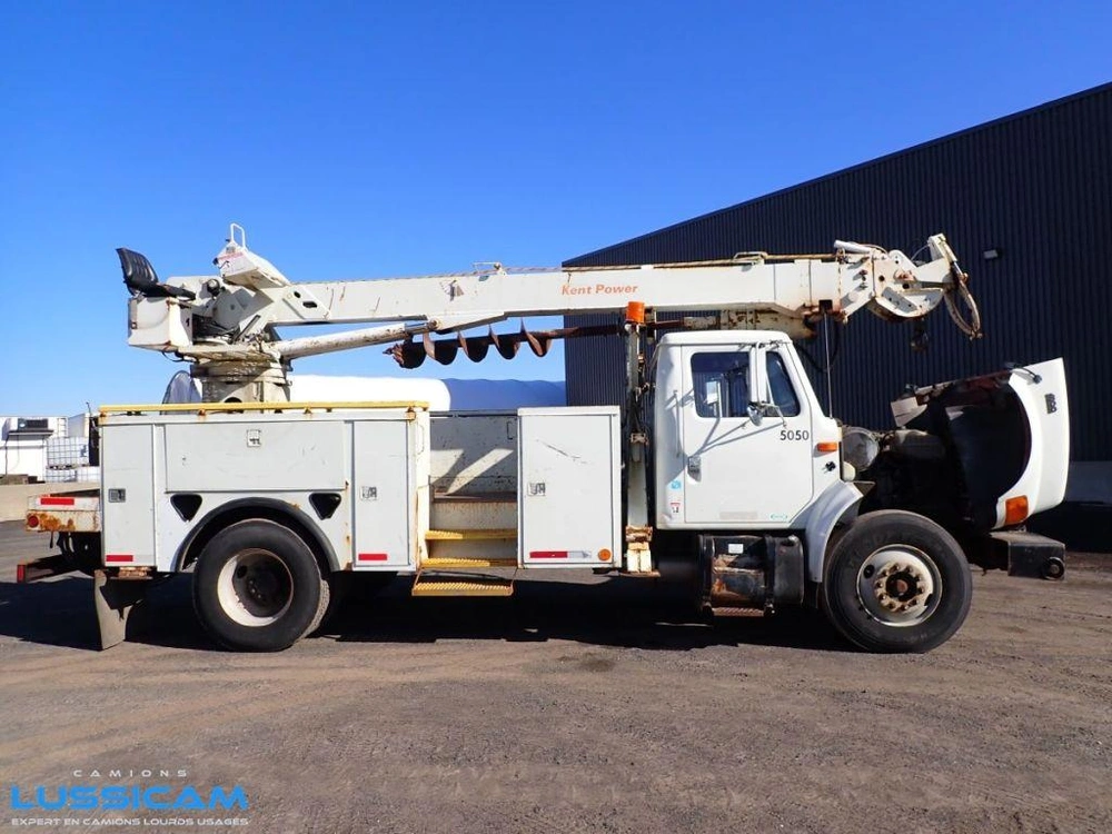 International 4900 2002