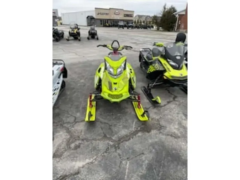 2015 Ski-Doo Freeride™ 137 Rotax® 800R E-TEC®