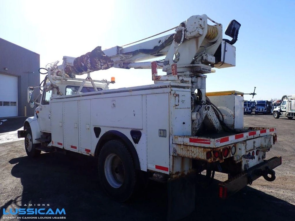 International 4900 2002