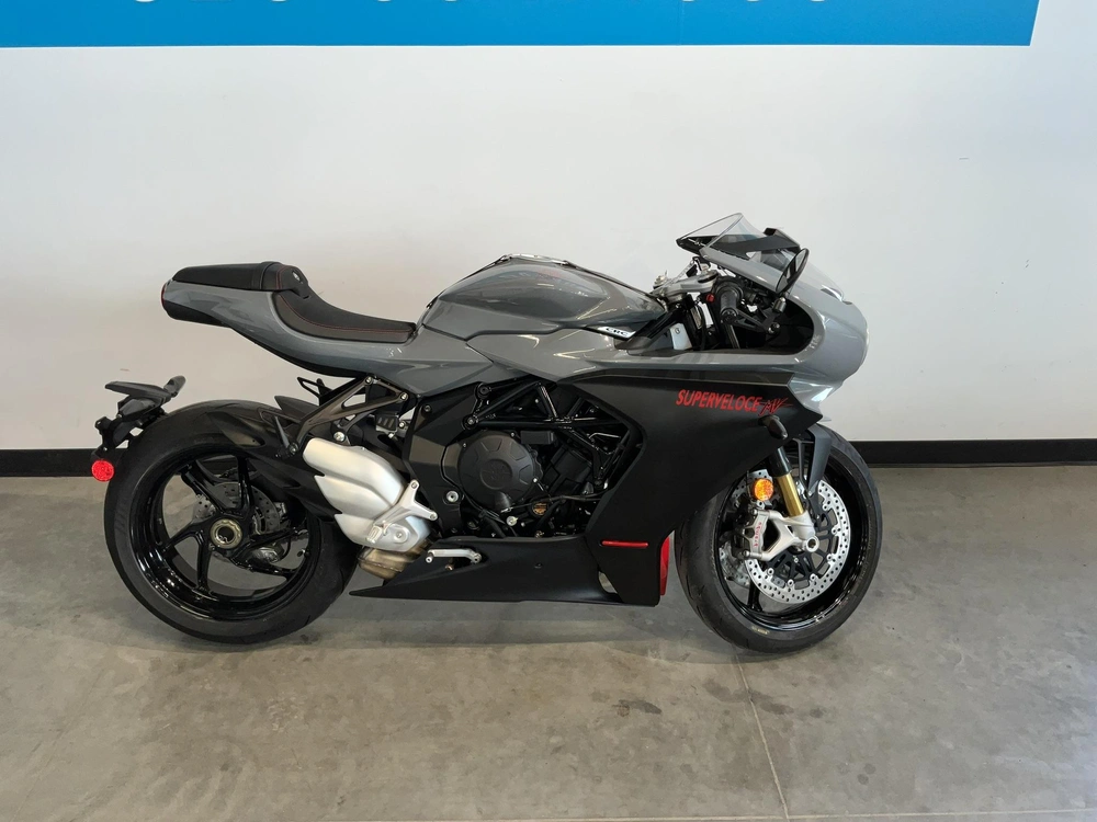 Mv Agusta Superveloce 2023 alt