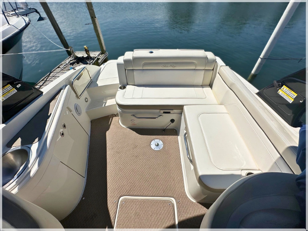 2012 Sea Ray 260 Sundeck **price Drop ! alt