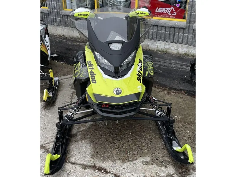 2018 Ski-Doo Renegade® X-RS® Ripsaw 1.25 Adj. Pkg. Rotax® 850 E-TEC® Hyper Silver Manta