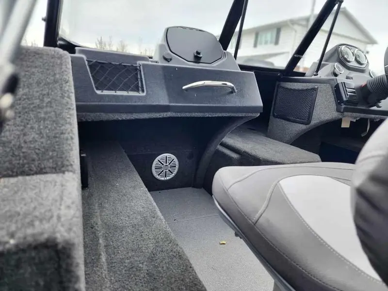 2023 Smoker-Craft Excursion 166 DC