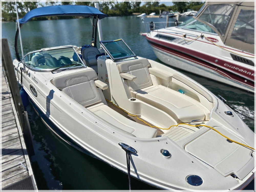 2012 Sea Ray 260 Sundeck **price Drop ! alt