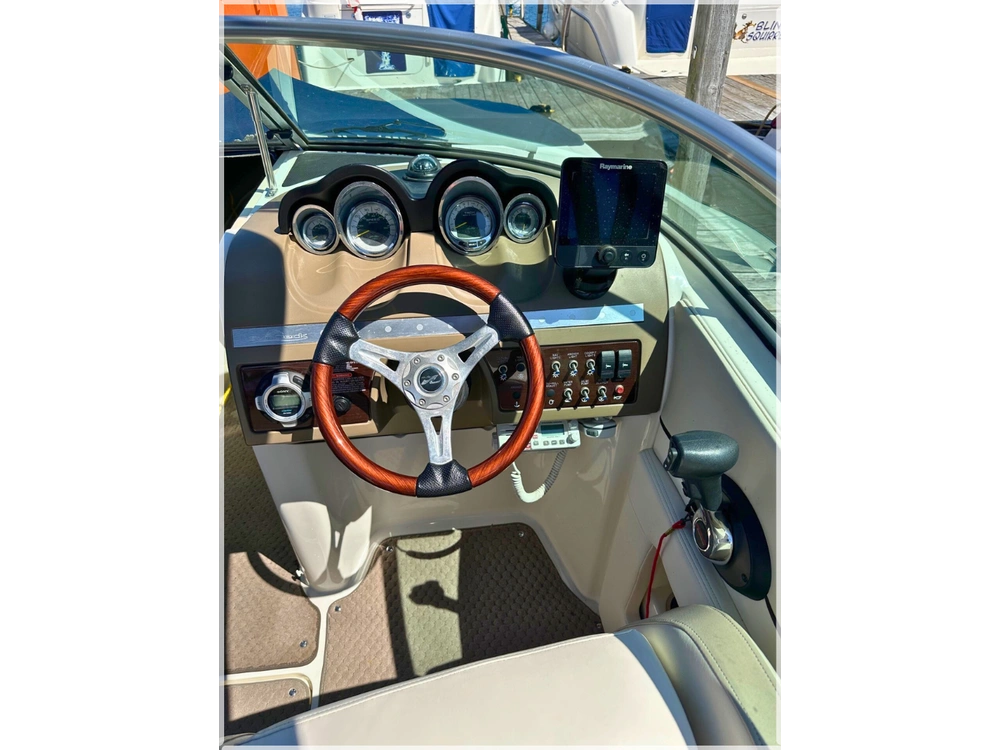 2012 Sea Ray 260 Sundeck **price Drop ! alt