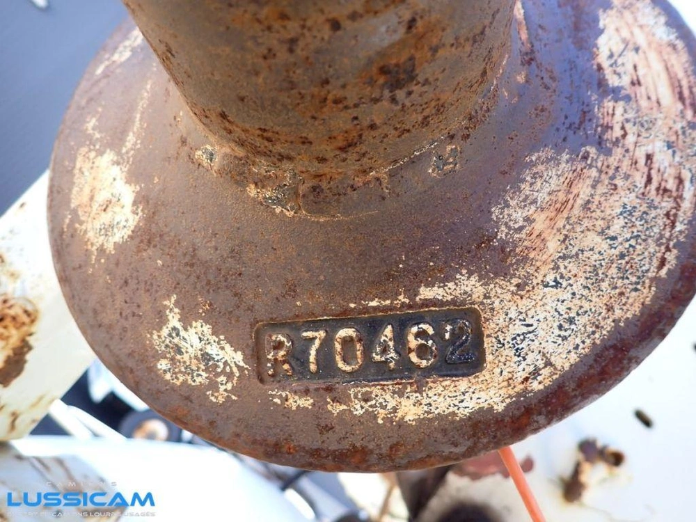 International 4900 2002