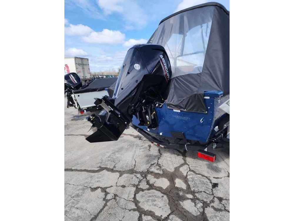 2023 Smoker-craft Excursion 166 Dc alt