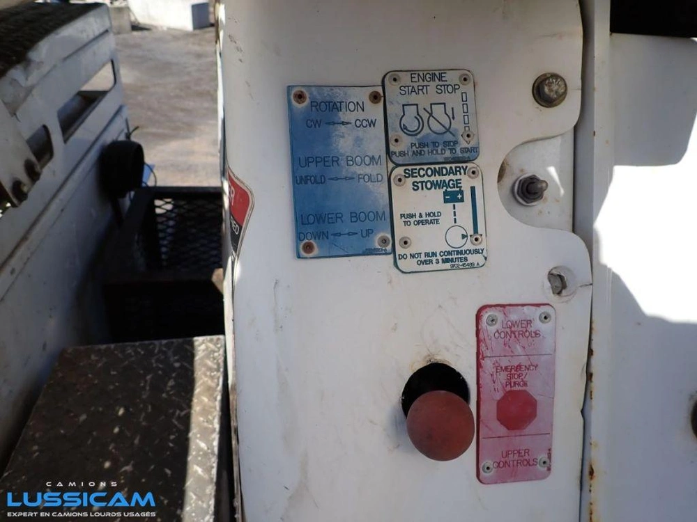 Freightliner M2106 2013