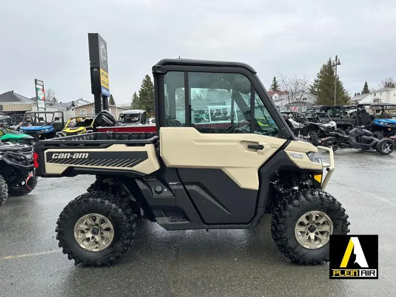 Can-Am Defender LIMITED CAB HD10 2023