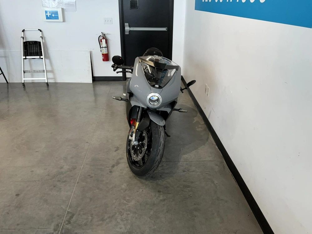 Mv Agusta Superveloce 2023 alt