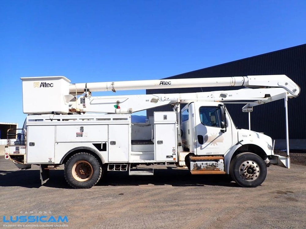 Freightliner M2106 2013