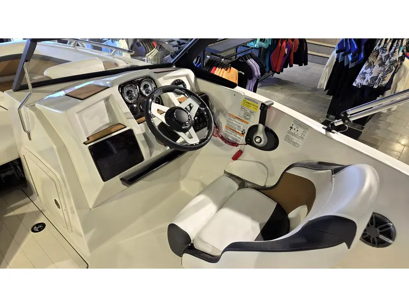 2024 Starcraft SVX 190 OB