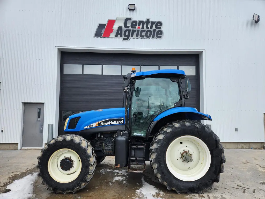 2004 New Holland  TS115A PLUS