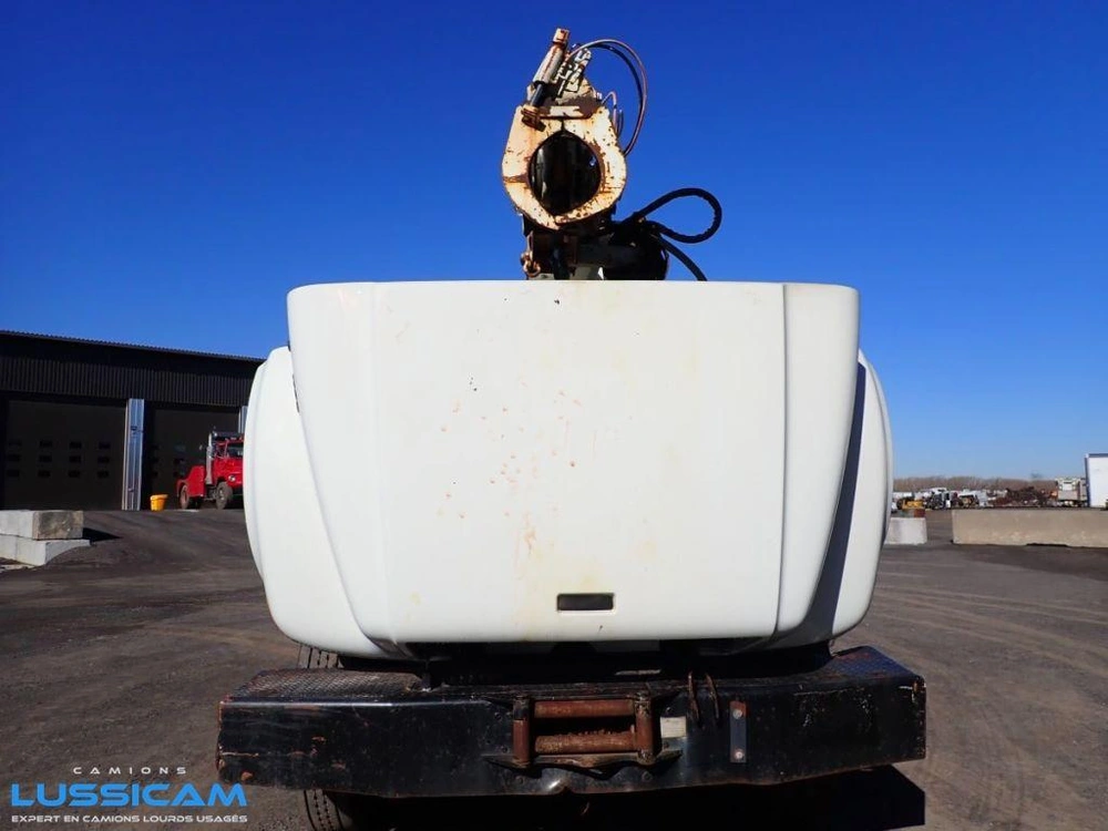 International 4900 2002