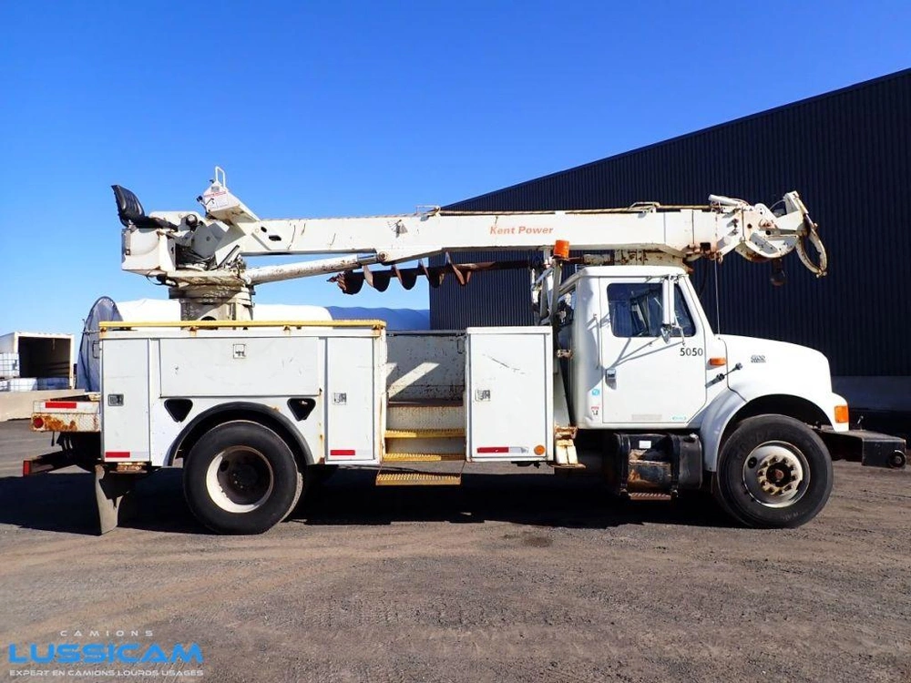 International 4900 2002