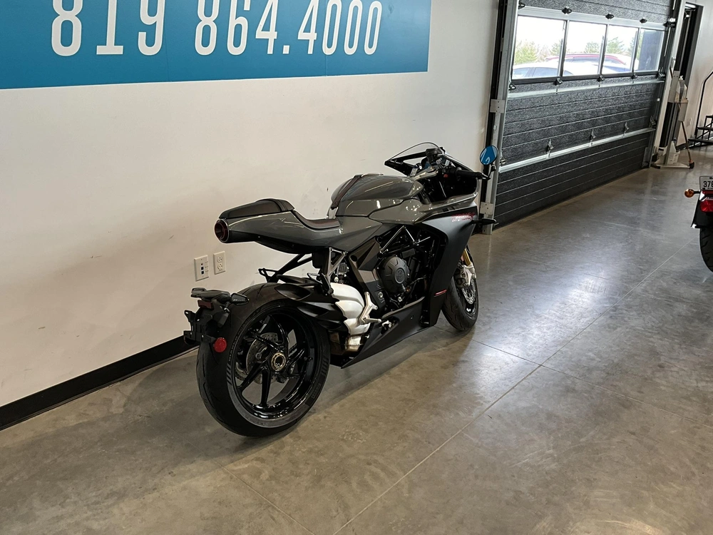 Mv Agusta Superveloce 2023 alt
