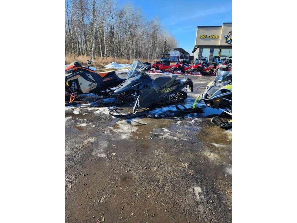 2016 Arctic Cat Zr 9000 Sno Pro (137) alt