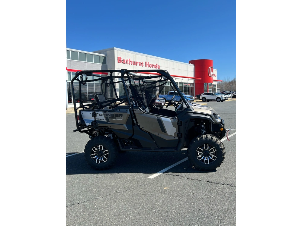 Honda Pioneer 1000 5p Trail Limited Time Special - Prix Spéciale À Durée Limitée 2024 alt
