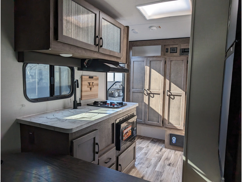 Venture Rv Sonic Lite 150vrk 2023 alt
