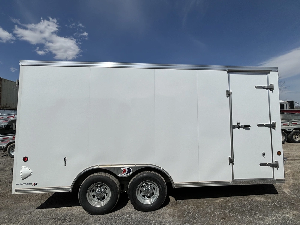 Idéal Cargo 8.5x16 Ta3 + Hauteur Additionnelle De 6'' + Work Zone 2 Portes Blanche 2024 alt