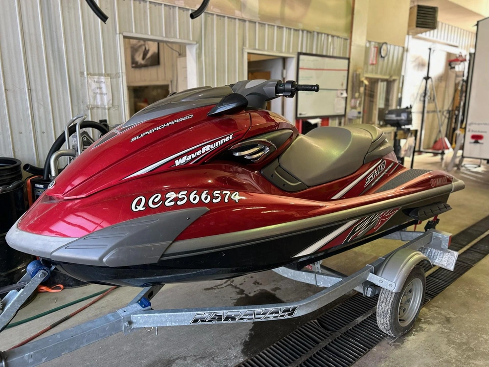 Yamaha Fzr Sho 1800 2010 alt
