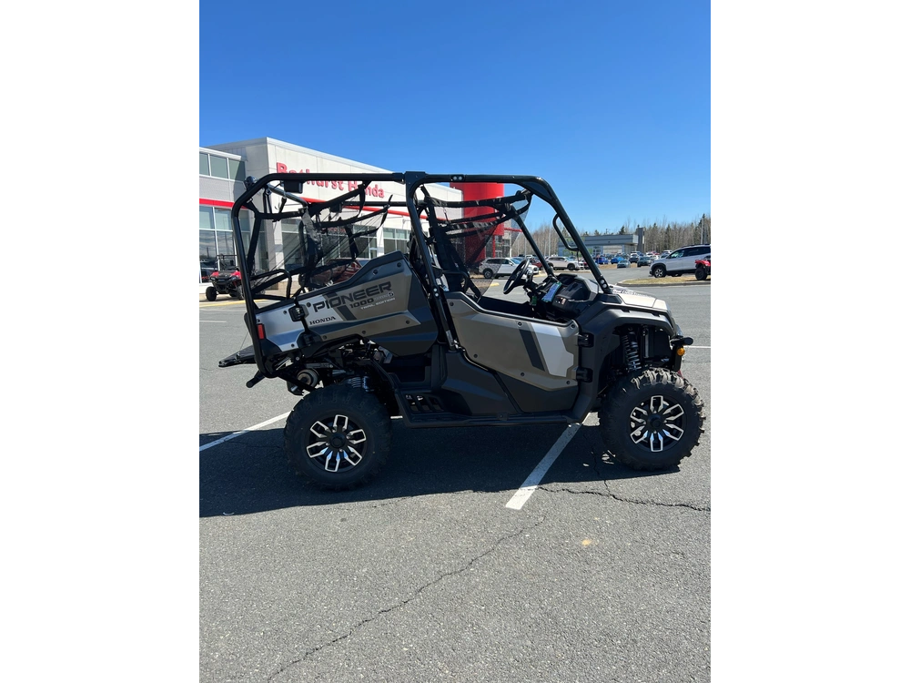 Honda Pioneer 1000 5p Trail Limited Time Special - Prix Spéciale À Durée Limitée 2024 alt