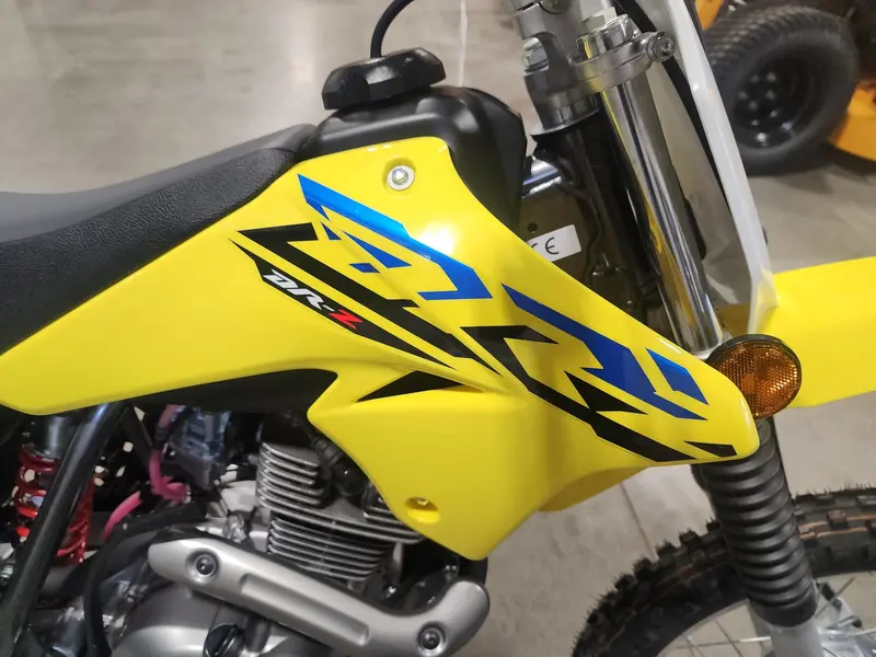2024 Suzuki DR-Z125 thumbnail 8