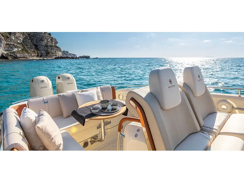 2023 INVICTUS Open deck IN-GT 280S