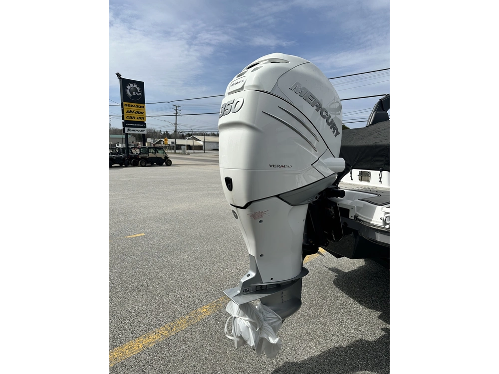 2022 Fourwinns Hd8 alt
