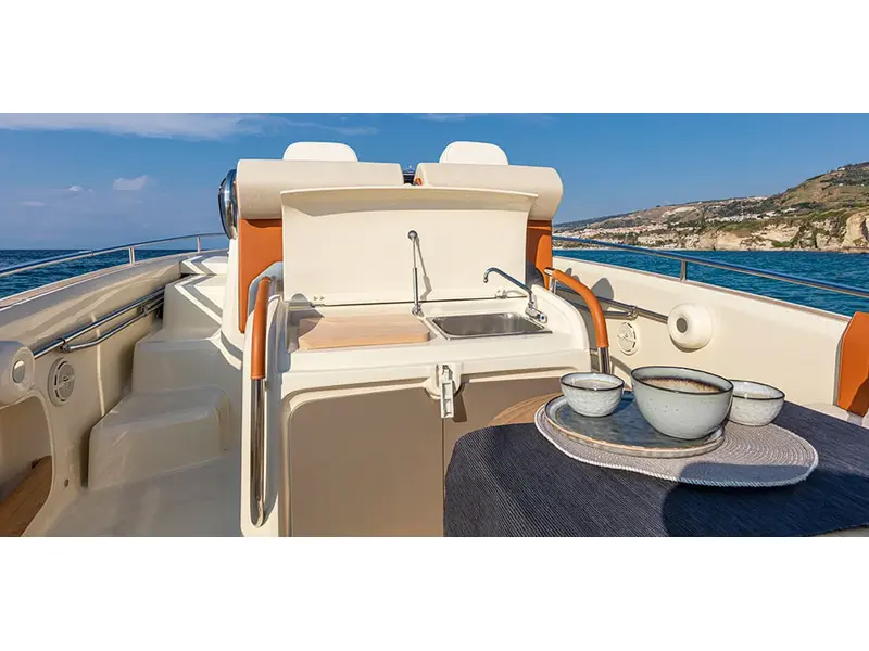 2023 INVICTUS Open deck IN-GT 280S