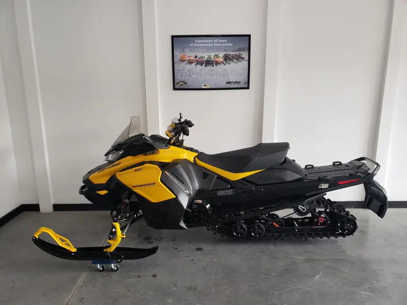 2023 Ski-Doo Renagade Adrenaline 900ace