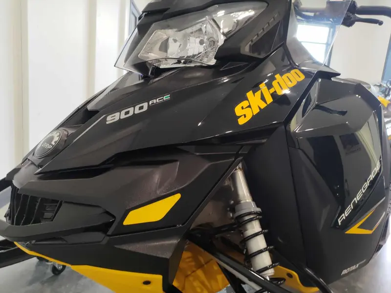 2014 Ski-Doo RENEGADE ADRENALINE 900ACE