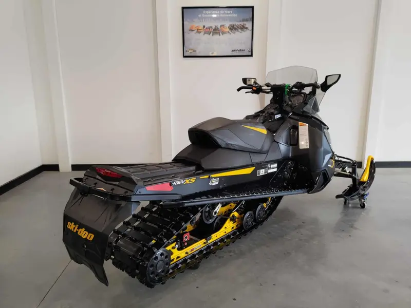 2014 Ski-Doo RENEGADE ADRENALINE 900ACE