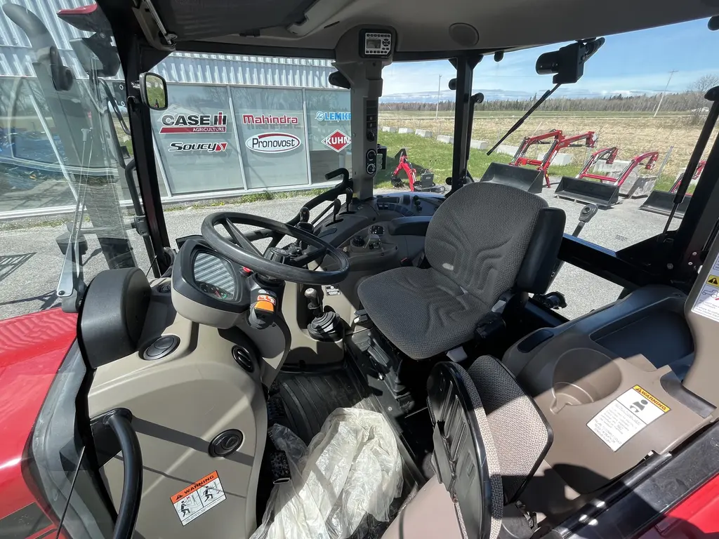 Case IH Farmall 105C 2018