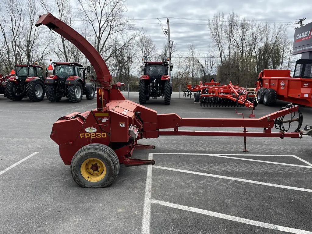New Holland FP230 2002