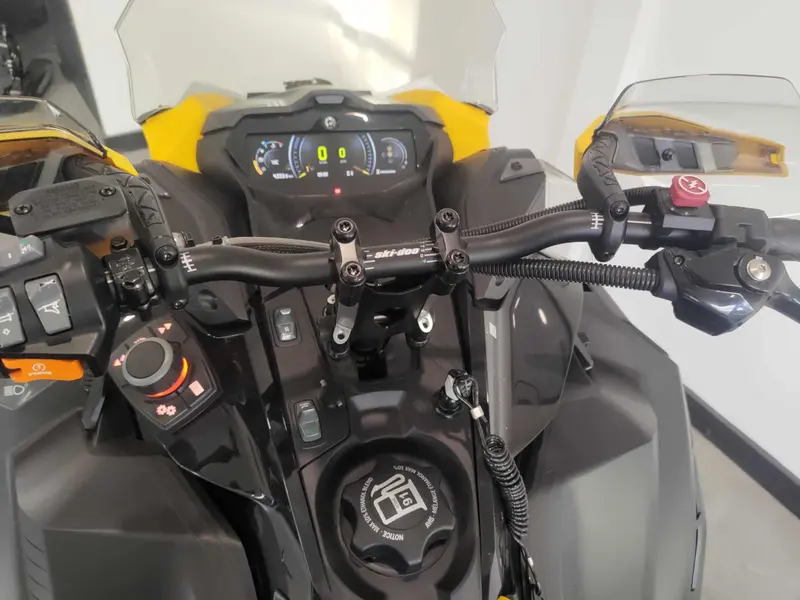 2023 Ski-Doo Renagade Enduro 900ace turbo