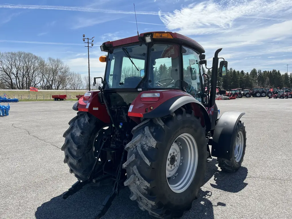 Case IH Farmall 105C 2018