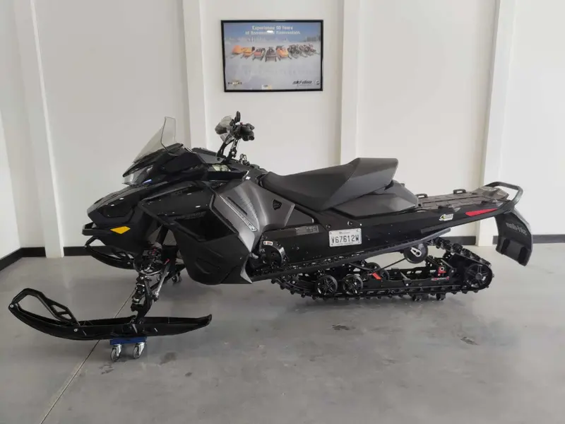 2023 Ski-Doo RENEGADE ADRENALINE 900ACE