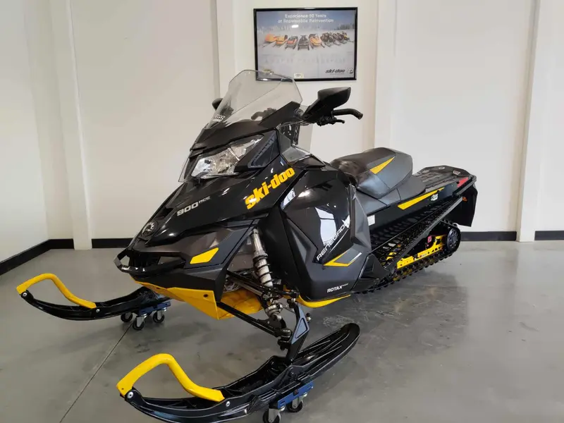 2014 Ski-Doo RENEGADE ADRENALINE 900ACE