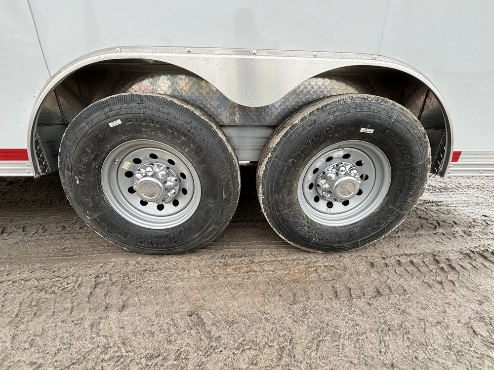 High Country Xpress 8.5x24 Contracteur Remorque Construction 2024 alt