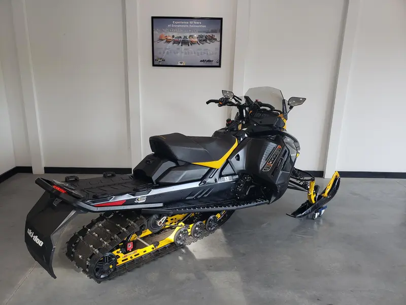 2023 Ski-Doo Renagade Enduro 900ace