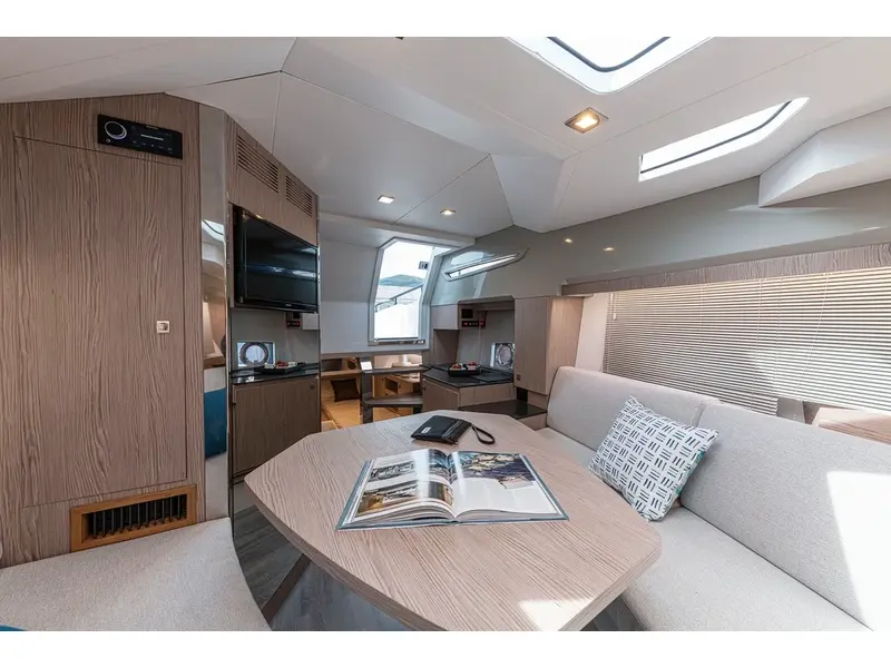 2024 FIM (Fabbrica Italiana Motoscafi) Sport Cruiser FIM-340 RE-OB