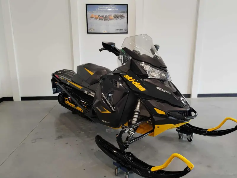 2014 Ski-Doo RENEGADE ADRENALINE 900ACE