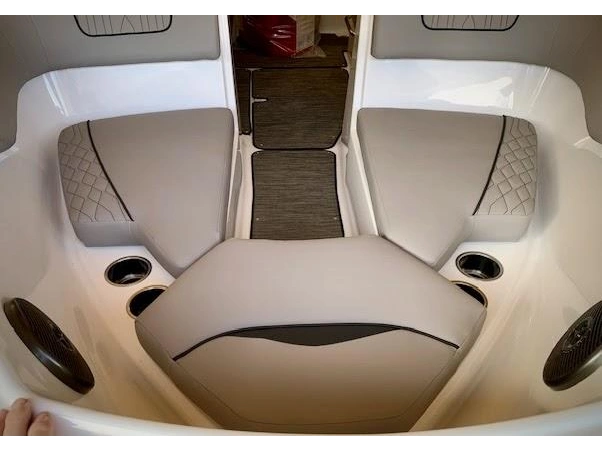 2024 Glastron Gx 195 W/mercruiser 4.5l 250hp alt