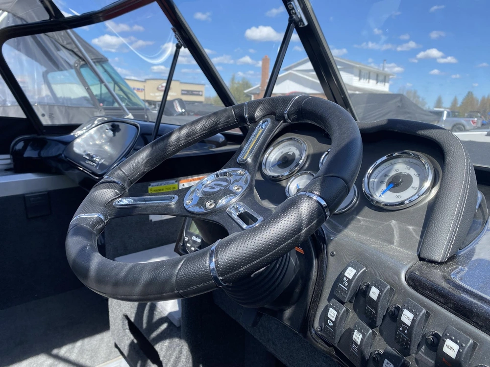 2024 Smoker-craft Pro Angler Xl 162 alt