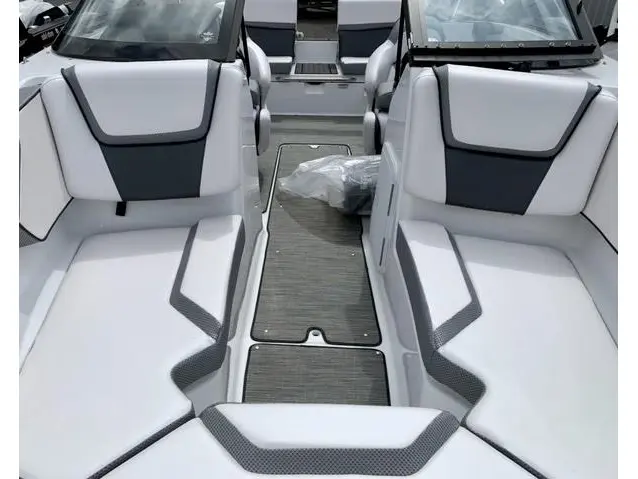 2023 Scarab 215 ID W/TWIN ROTAX 170 thumbnail 3