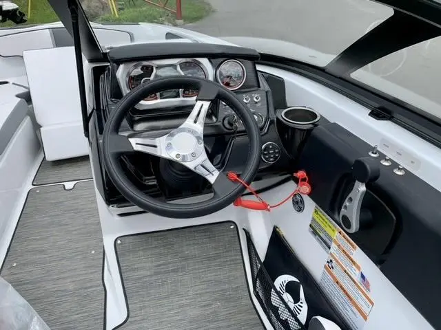 2023 Scarab 215 ID W/TWIN ROTAX 170 thumbnail 6