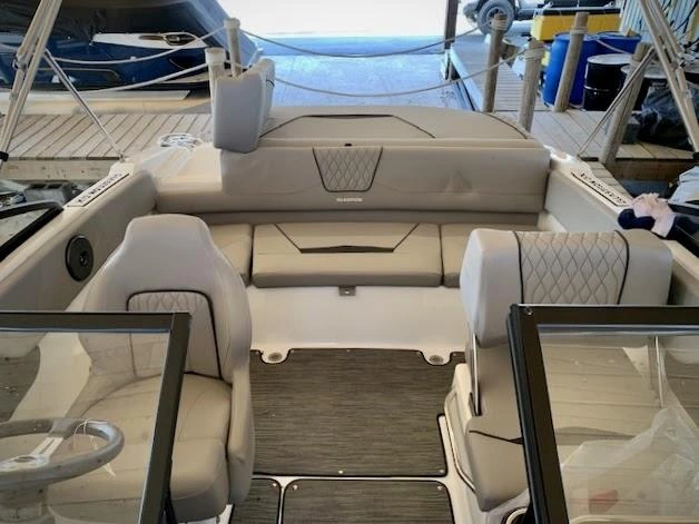 2024 Glastron Gx195 Mercruiser 4.5l 250hp alt